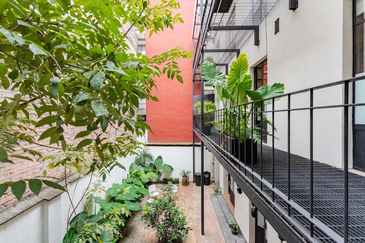 Casa Danubio Reforma By Vh Hostel Mexico City Exterior photo